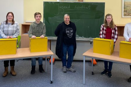 Jule Gottschalk siegt bei Schulwettbewerb „Jugend debattiert“